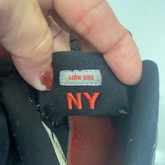 Jordan sneakers for boys size 9c - Picture 9 of 9